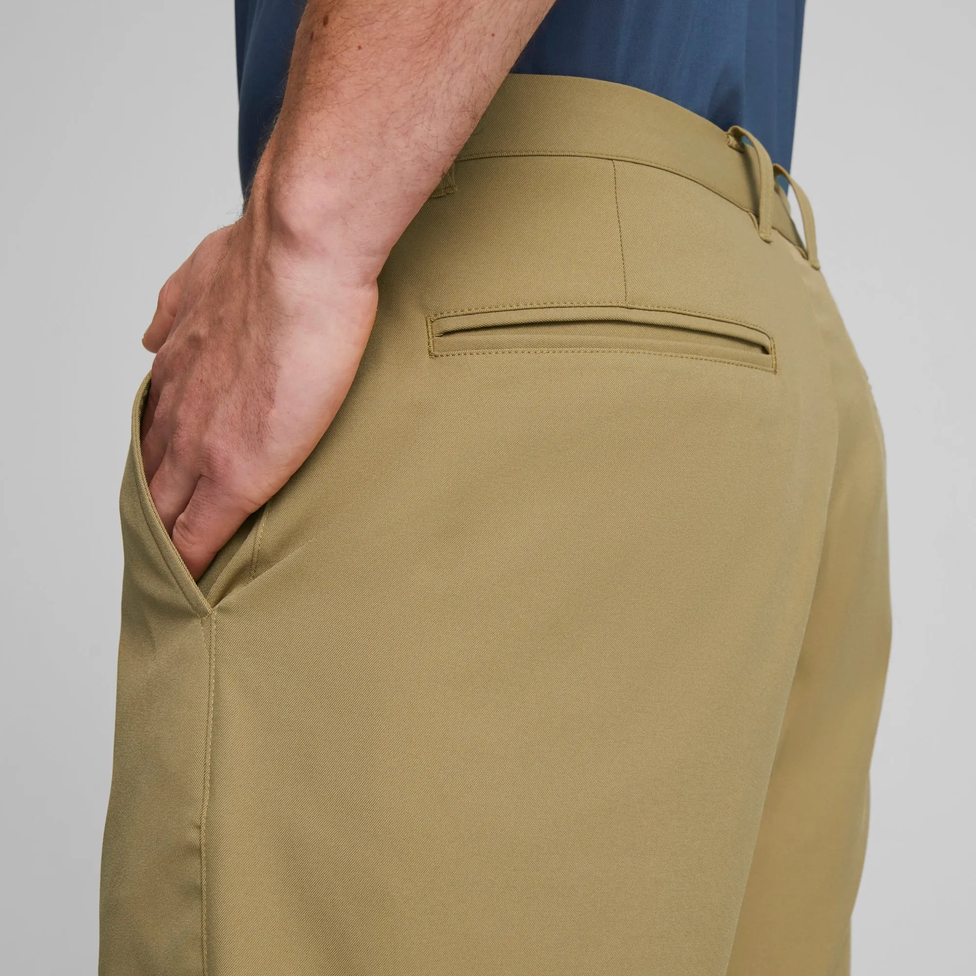 Dealer 10" Golf Shorts | Coconut Crush