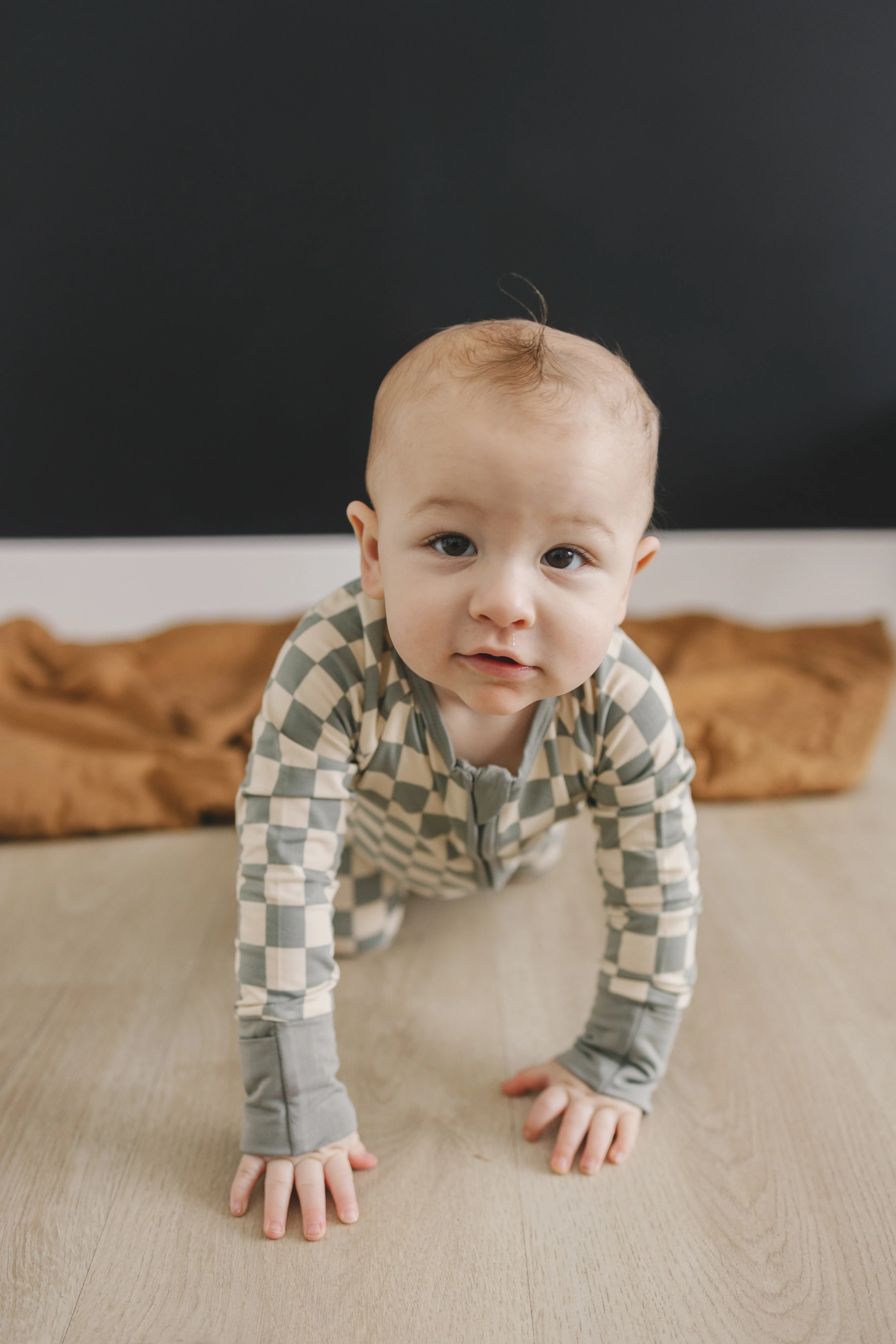 Light Green Checkered Bamboo Zipper